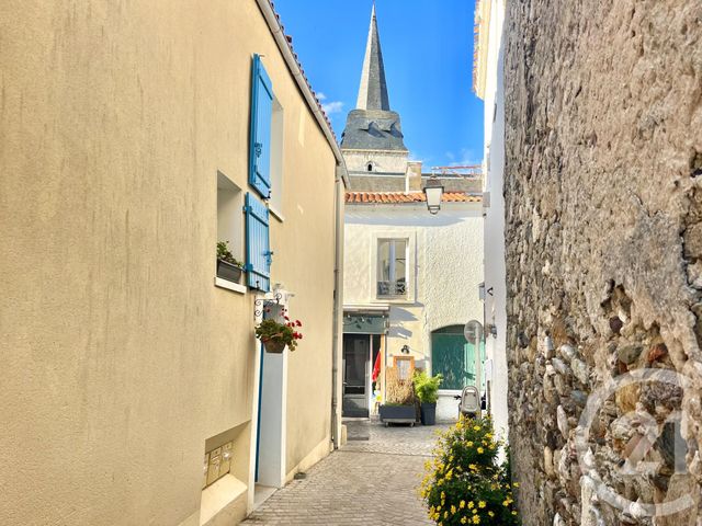 maison à vendre - 7 pièces - 149.17 m2 - ST GILLES CROIX DE VIE - 85 - PAYS-DE-LOIRE - Century 21 Bleu Marine