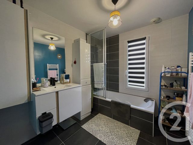 maison à vendre - 4 pièces - 83.04 m2 - GIVRAND - 85 - PAYS-DE-LOIRE - Century 21 Bleu Marine