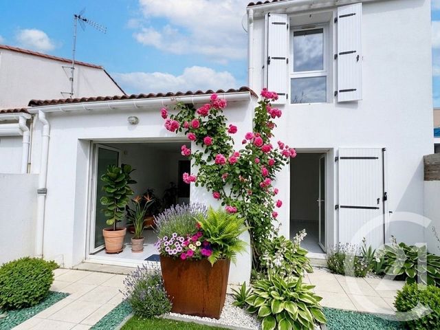 maison à vendre - 4 pièces - 65.9 m2 - ST GILLES CROIX DE VIE - 85 - PAYS-DE-LOIRE - Century 21 Bleu Marine