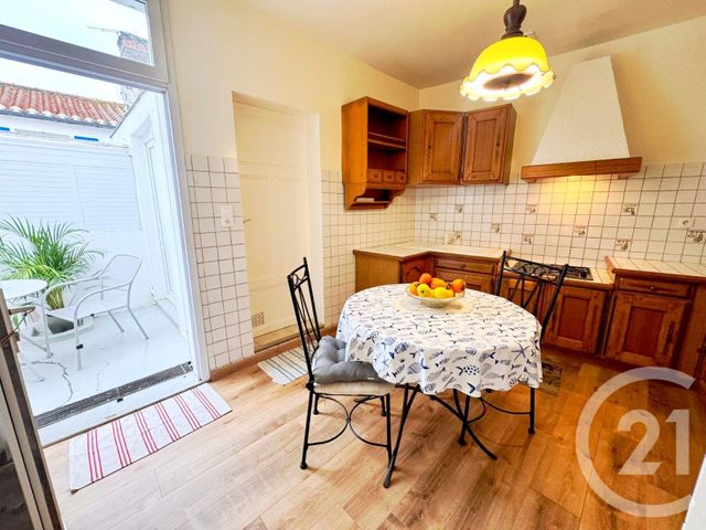 maison à vendre - 3 pièces - 62.49 m2 - ST GILLES CROIX DE VIE - 85 - PAYS-DE-LOIRE - Century 21 Bleu Marine