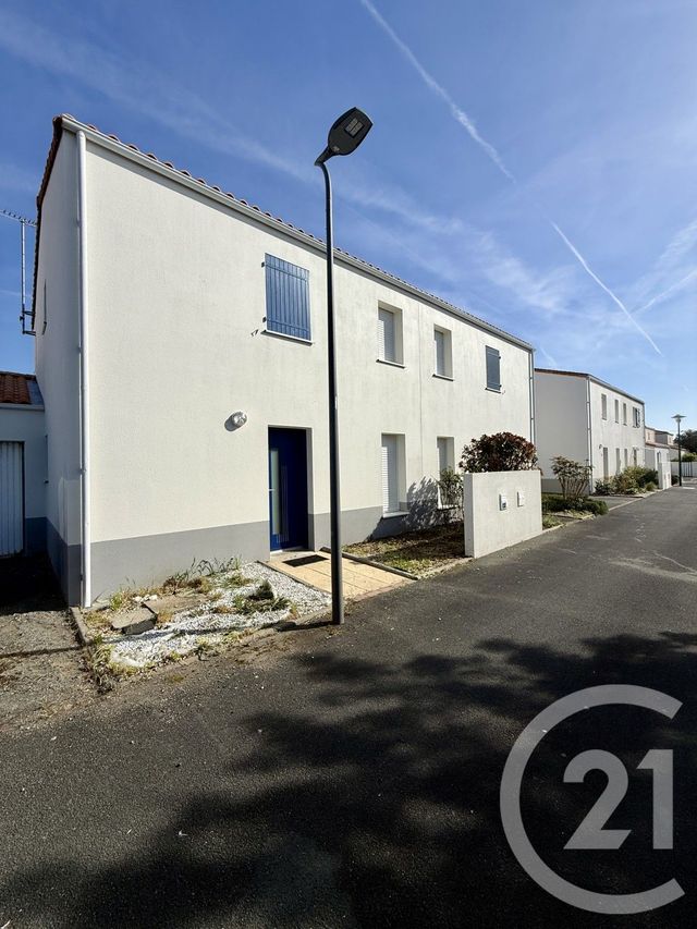 maison à vendre - 5 pièces - 101.0 m2 - ST GILLES CROIX DE VIE - 85 - PAYS-DE-LOIRE - Century 21 Bleu Marine