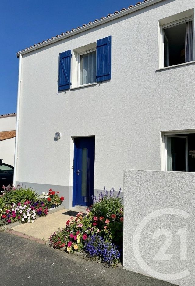 maison à vendre - 5 pièces - 101.0 m2 - ST GILLES CROIX DE VIE - 85 - PAYS-DE-LOIRE - Century 21 Bleu Marine