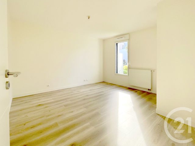 Appartement T2 à vendre - 2 pièces - 40.18 m2 - ST GILLES CROIX DE VIE - 85 - PAYS-DE-LOIRE - Century 21 Bleu Marine