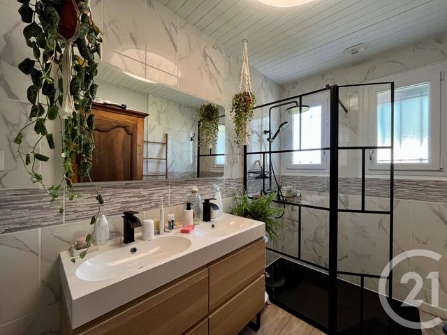 maison à vendre - 5 pièces - 118.5 m2 - LE FENOUILLER - 85 - PAYS-DE-LOIRE - Century 21 Bleu Marine