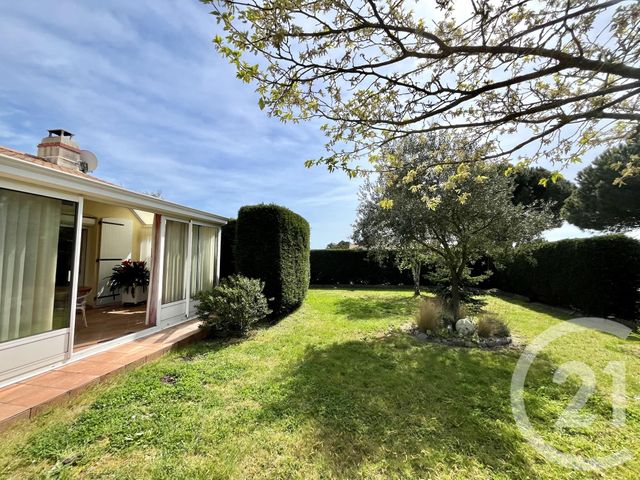 maison à vendre - 4 pièces - 100.03 m2 - GIVRAND - 85 - PAYS-DE-LOIRE - Century 21 Bleu Marine