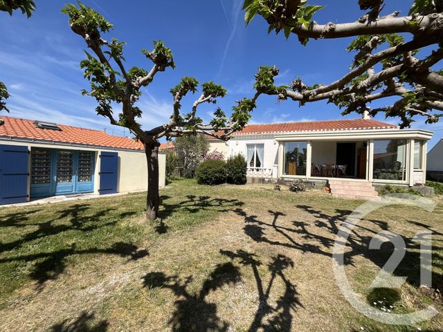maison à vendre - 5 pièces - 128.35 m2 - ST HILAIRE DE RIEZ - 85 - PAYS-DE-LOIRE - Century 21 Bleu Marine