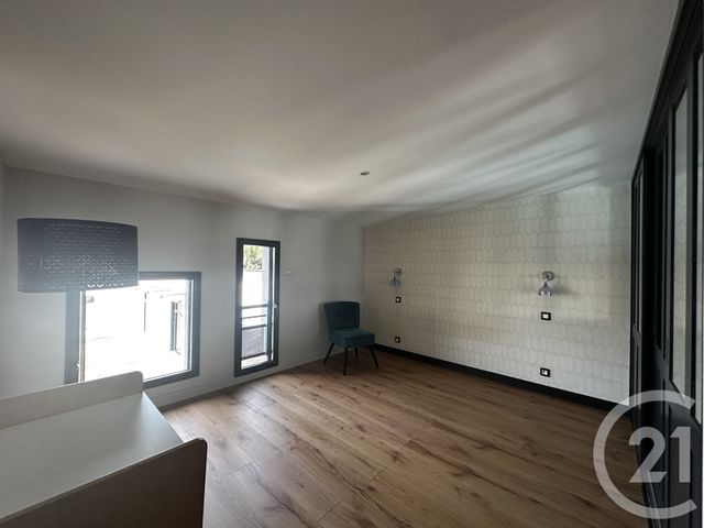 maison à vendre - 8 pièces - 281.2 m2 - ST HILAIRE DE RIEZ - 85 - PAYS-DE-LOIRE - Century 21 Bleu Marine