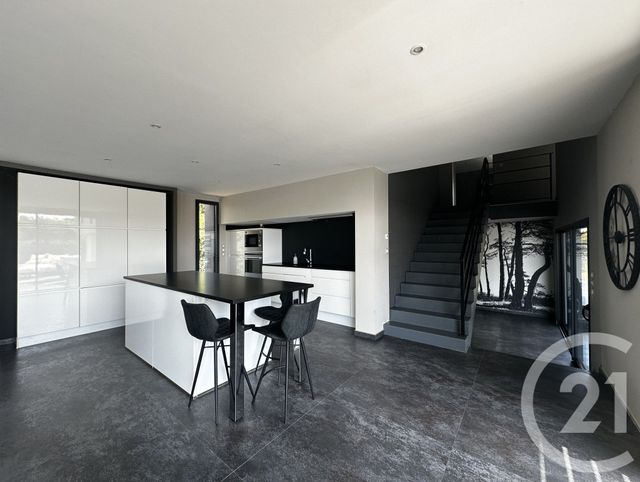 maison à vendre - 8 pièces - 281.2 m2 - ST HILAIRE DE RIEZ - 85 - PAYS-DE-LOIRE - Century 21 Bleu Marine