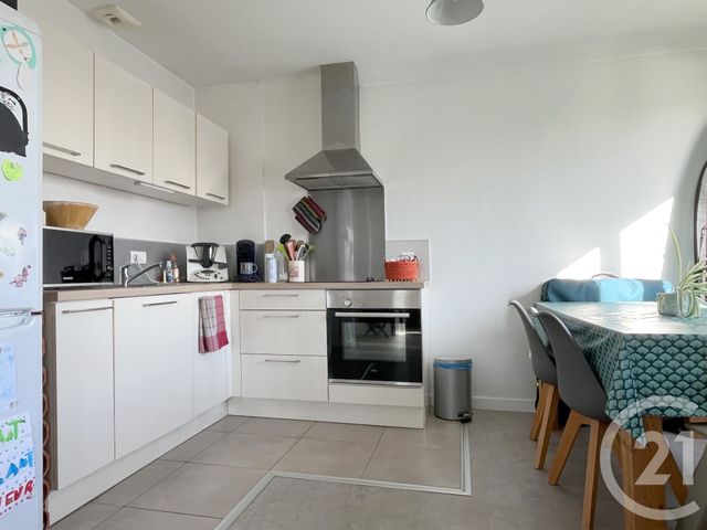 Appartement T3 à vendre - 3 pièces - 47.96 m2 - ST GILLES CROIX DE VIE - 85 - PAYS-DE-LOIRE - Century 21 Bleu Marine