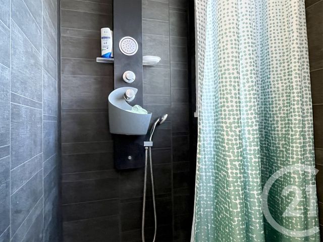Appartement T3 à vendre - 3 pièces - 47.96 m2 - ST GILLES CROIX DE VIE - 85 - PAYS-DE-LOIRE - Century 21 Bleu Marine