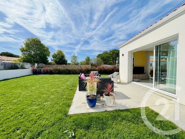 maison à vendre - 4 pièces - 105.47 m2 - L AIGUILLON SUR VIE - 85 - PAYS-DE-LOIRE - Century 21 Bleu Marine