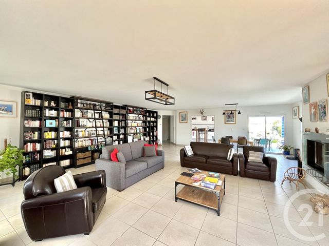 maison à vendre - 6 pièces - 200.67 m2 - LE FENOUILLER - 85 - PAYS-DE-LOIRE - Century 21 Bleu Marine