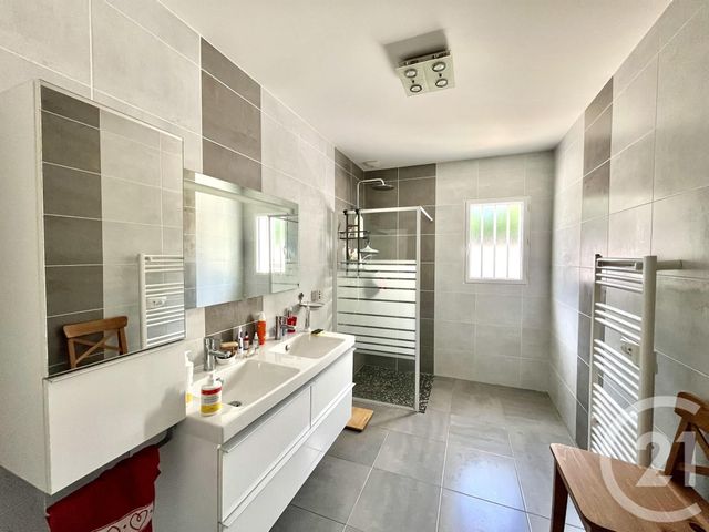 maison à vendre - 6 pièces - 200.67 m2 - LE FENOUILLER - 85 - PAYS-DE-LOIRE - Century 21 Bleu Marine