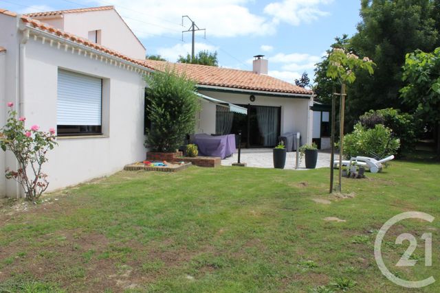 maison à vendre - 5 pièces - 161.75 m2 - LE FENOUILLER - 85 - PAYS-DE-LOIRE - Century 21 Bleu Marine maison à vendre - 5 pièces - 161.75 m2 - LE FENOUILLER - 85 - PAYS-DE-LOIRE - Century 21 Bleu Marine