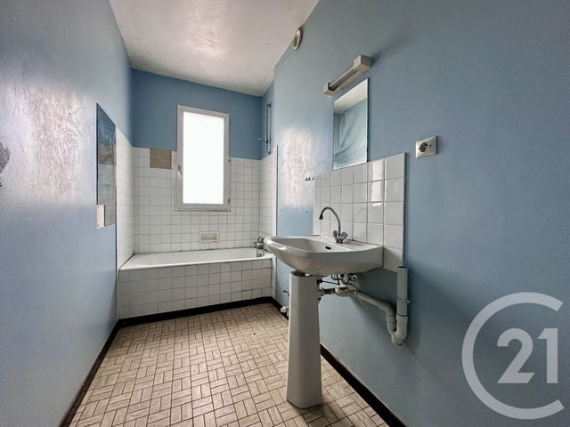 Appartement T2 à vendre - 2 pièces - 51.6 m2 - ST GILLES CROIX DE VIE - 85 - PAYS-DE-LOIRE - Century 21 Bleu Marine