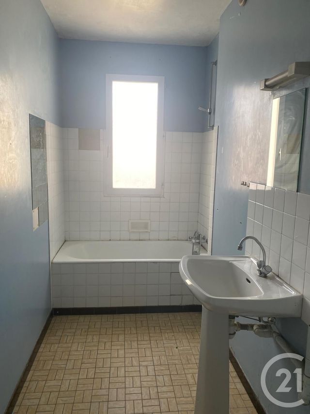 Appartement T2 à vendre - 2 pièces - 51.6 m2 - ST GILLES CROIX DE VIE - 85 - PAYS-DE-LOIRE - Century 21 Bleu Marine