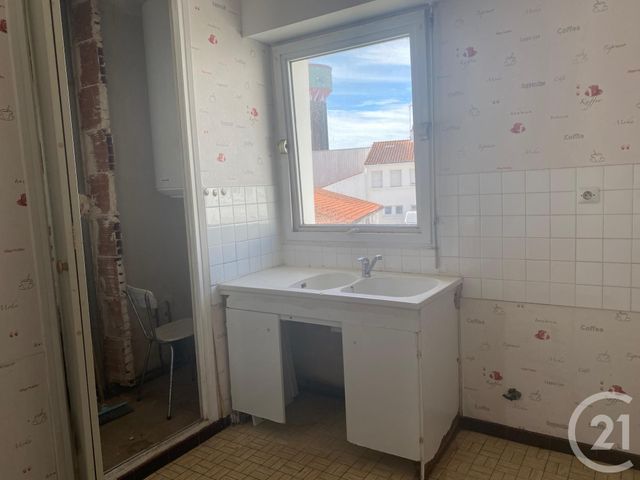 Appartement T2 à vendre - 2 pièces - 51.6 m2 - ST GILLES CROIX DE VIE - 85 - PAYS-DE-LOIRE - Century 21 Bleu Marine