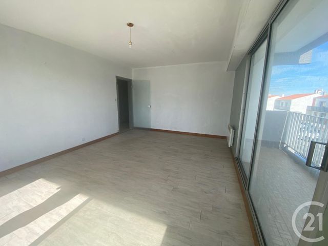 Appartement T2 à vendre - 2 pièces - 51.6 m2 - ST GILLES CROIX DE VIE - 85 - PAYS-DE-LOIRE - Century 21 Bleu Marine