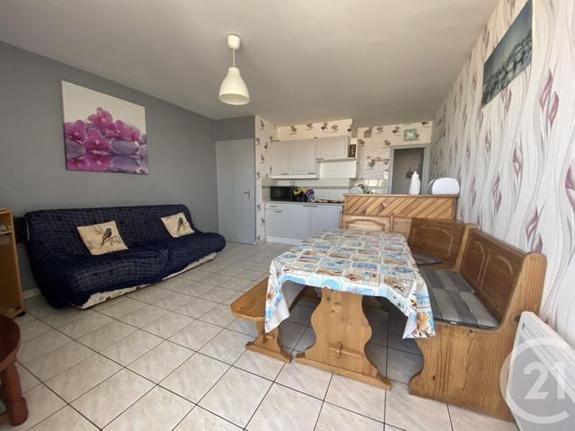 Afficher la photo en grand Appartement T3 à vendre - 3 pièces - 51.83 m2 - ST HILAIRE DE RIEZ - 85 - PAYS-DE-LOIRE - Century 21 Bleu Marine
