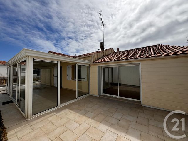 maison à vendre - 4 pièces - 120.62 m2 - ST GILLES CROIX DE VIE - 85 - PAYS-DE-LOIRE - Century 21 Bleu Marine