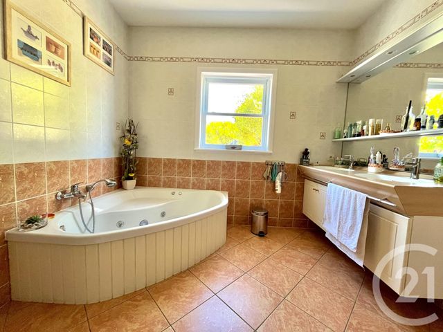 maison à vendre - 4 pièces - 130.97 m2 - ST GILLES CROIX DE VIE - 85 - PAYS-DE-LOIRE - Century 21 Bleu Marine