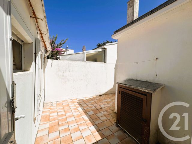 maison à vendre - 2 pièces - 73.5 m2 - ST GILLES CROIX DE VIE - 85 - PAYS-DE-LOIRE - Century 21 Bleu Marine