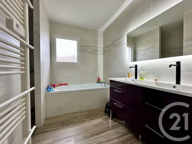 maison à vendre - 4 pièces - 123.0 m2 - L AIGUILLON SUR VIE - 85 - PAYS-DE-LOIRE - Century 21 Bleu Marine