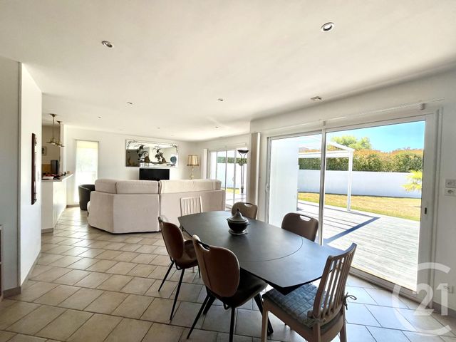 maison à vendre - 4 pièces - 133.96 m2 - LE FENOUILLER - 85 - PAYS-DE-LOIRE - Century 21 Bleu Marine