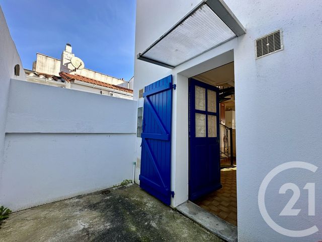 Afficher la photo en grand maison à vendre - 2 pièces - 25.0 m2 - ST GILLES CROIX DE VIE - 85 - PAYS-DE-LOIRE - Century 21 Bleu Marine