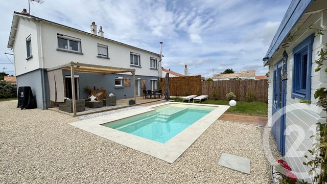 maison à vendre - 6 pièces - 186.42 m2 - LE FENOUILLER - 85 - PAYS-DE-LOIRE - Century 21 Bleu Marine