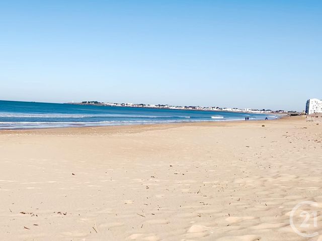 Appartement T3 à vendre - 3 pièces - 47.96 m2 - ST GILLES CROIX DE VIE - 85 - PAYS-DE-LOIRE - Century 21 Bleu Marine