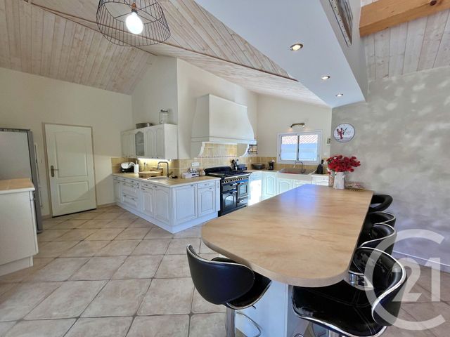 Afficher la photo en grand maison à vendre - 6 pièces - 327.28 m2 - LE FENOUILLER - 85 - PAYS-DE-LOIRE - Century 21 Bleu Marine