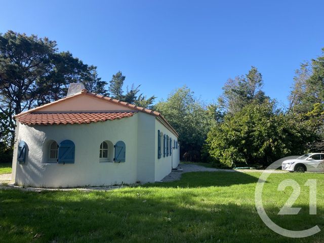 maison à vendre - 4 pièces - 110.2 m2 - L AIGUILLON SUR VIE - 85 - PAYS-DE-LOIRE - Century 21 Bleu Marine