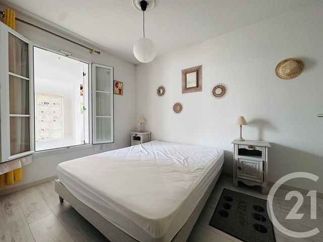 Appartement F2 à vendre - 2 pièces - 46.0 m2 - ST GILLES CROIX DE VIE - 85 - PAYS-DE-LOIRE - Century 21 Bleu Marine