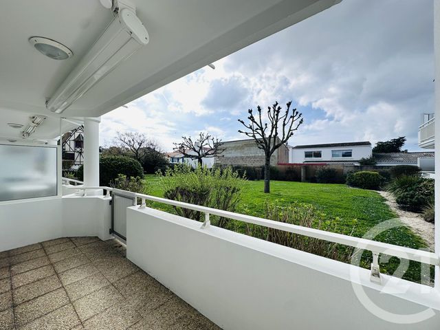 Appartement F2 à vendre - 2 pièces - 46.0 m2 - ST GILLES CROIX DE VIE - 85 - PAYS-DE-LOIRE - Century 21 Bleu Marine