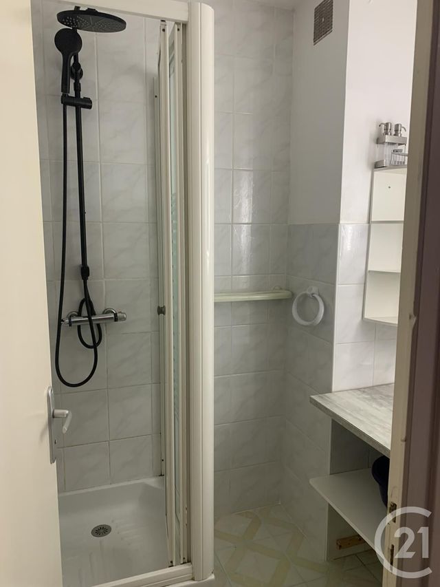 Appartement T3 à vendre - 3 pièces - 51.83 m2 - ST HILAIRE DE RIEZ - 85 - PAYS-DE-LOIRE - Century 21 Bleu Marine