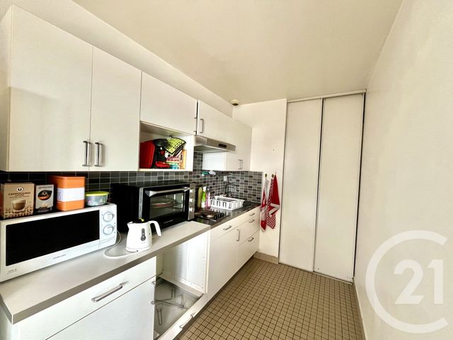 Appartement T3 à vendre - 3 pièces - 77.7 m2 - ST GILLES CROIX DE VIE - 85 - PAYS-DE-LOIRE - Century 21 Bleu Marine