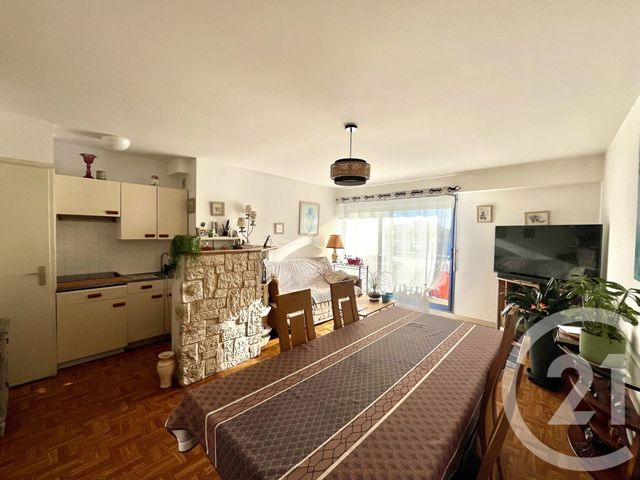 Appartement T2 à vendre - 2 pièces - 45.66 m2 - ST GILLES CROIX DE VIE - 85 - PAYS-DE-LOIRE - Century 21 Bleu Marine