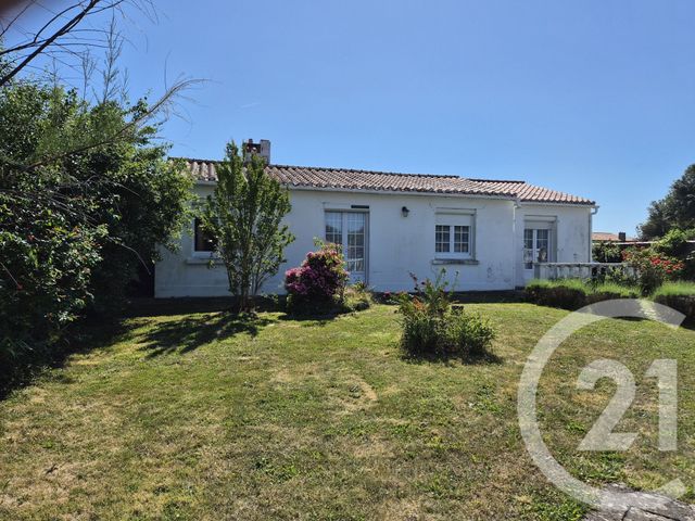 maison à vendre - 3 pièces - 124.92 m2 - L AIGUILLON SUR VIE - 85 - PAYS-DE-LOIRE - Century 21 Bleu Marine