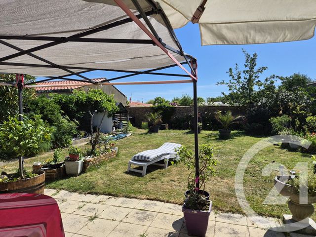 maison à vendre - 3 pièces - 124.92 m2 - L AIGUILLON SUR VIE - 85 - PAYS-DE-LOIRE - Century 21 Bleu Marine