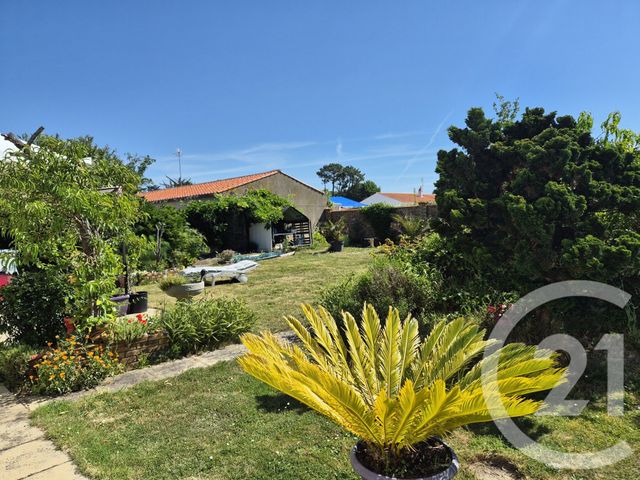 maison à vendre - 3 pièces - 124.92 m2 - L AIGUILLON SUR VIE - 85 - PAYS-DE-LOIRE - Century 21 Bleu Marine