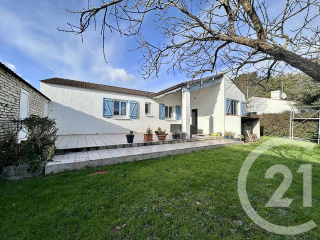 maison à vendre - 4 pièces - 80.49 m2 - GIVRAND - 85 - PAYS-DE-LOIRE - Century 21 Bleu Marine